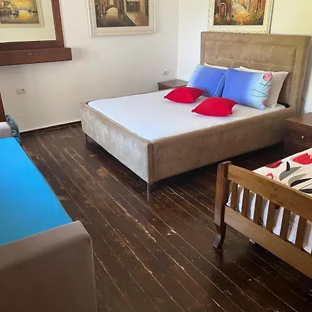 Sofia Apartment *